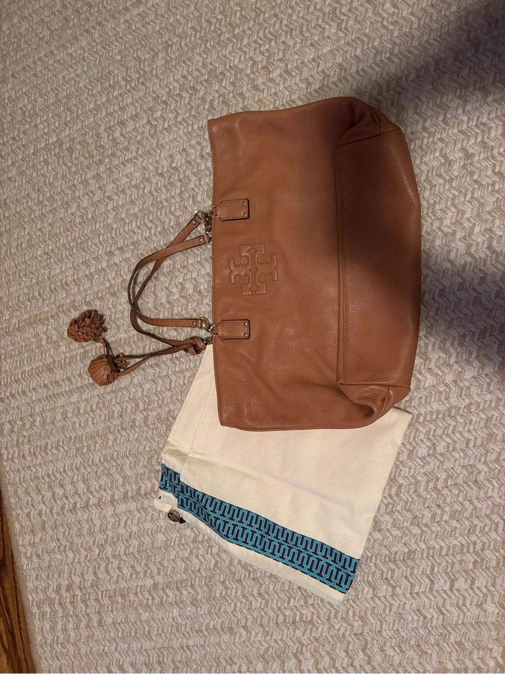 Tory Burch fair leather